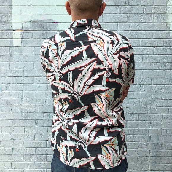 Levis Linen Black Mint Palm Button-Up Sold-out - Picture 6 of 6